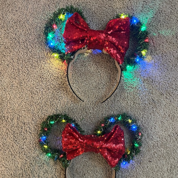 Disney Mickey Holiday Christmas Ears Headband Minnie Mouse Light Up ears - Picture 2 of 6